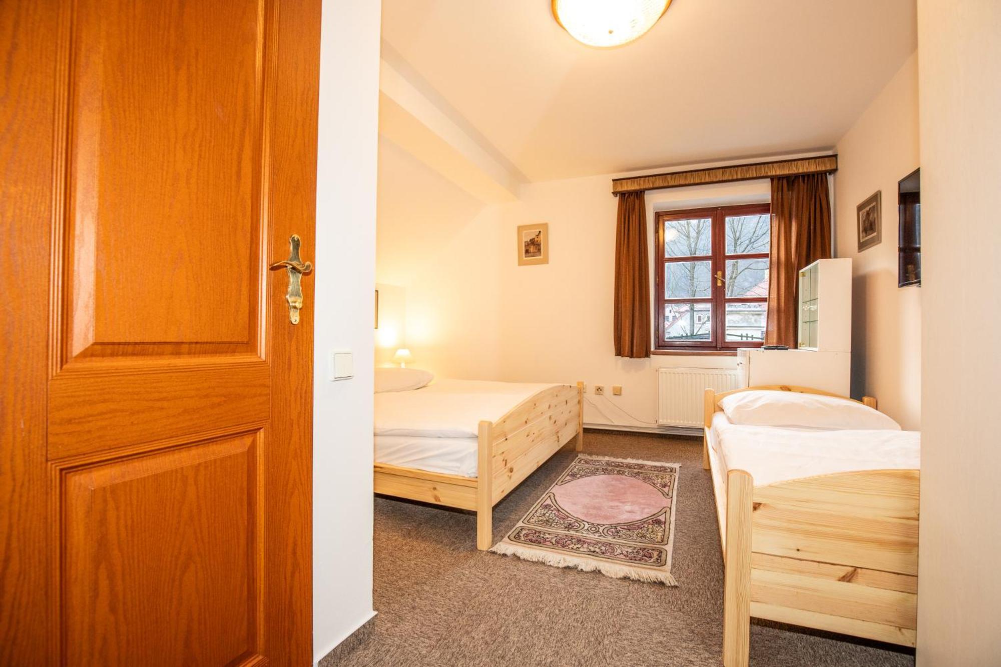 Resort U Jelena Křivoklát Rum bild