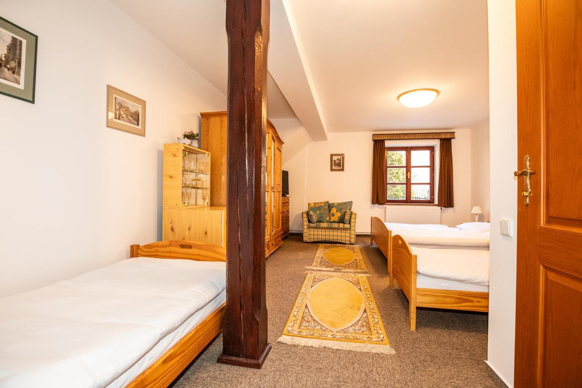 Resort U Jelena Křivoklát Rum bild